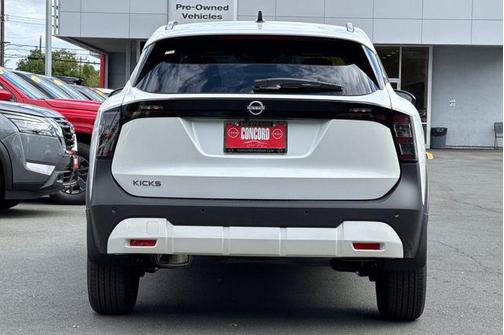 2026 Nissan Kicks SV