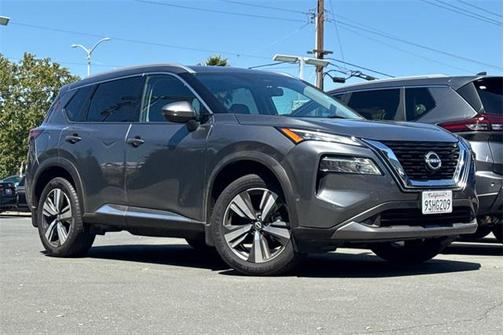 2022 Nissan Rogue SL