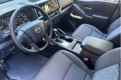 Gun Metallic 2025 Nissan Frontier SV