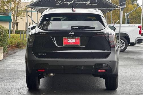 2026 Nissan Kicks SV