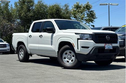 2022 Nissan Frontier S