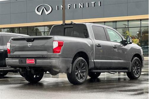 2023 Nissan Titan SV
