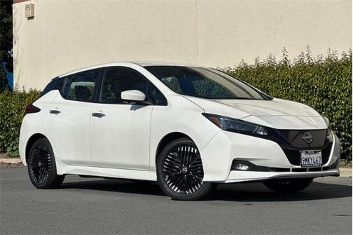 2023 Nissan Leaf SV PLUS 60 kWh