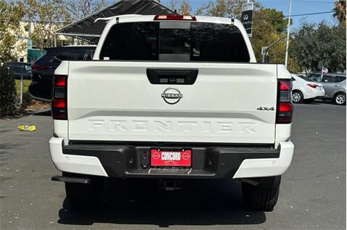 2026 Nissan Frontier SV