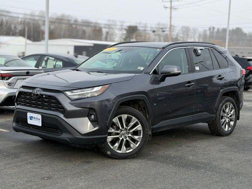 2023 Toyota RAV4 XLE Premium