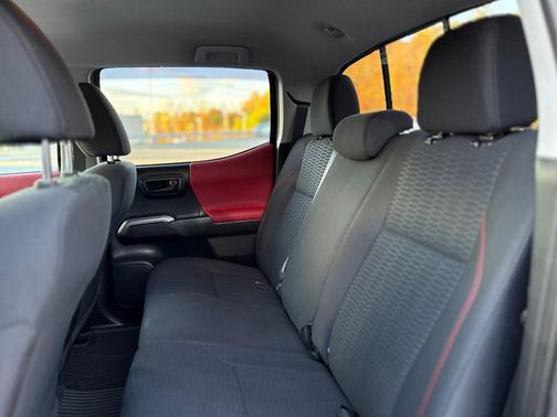 2018 Toyota Tacoma SR5