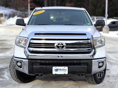 2017 Toyota Tundra SR5