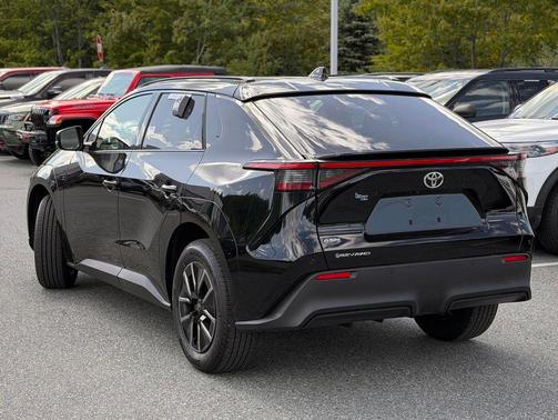 Midnight Black Metallic 2026 Toyota bZ XLE