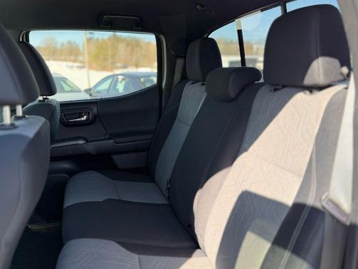 Ice Cap 2023 Toyota Tacoma TRD Sport