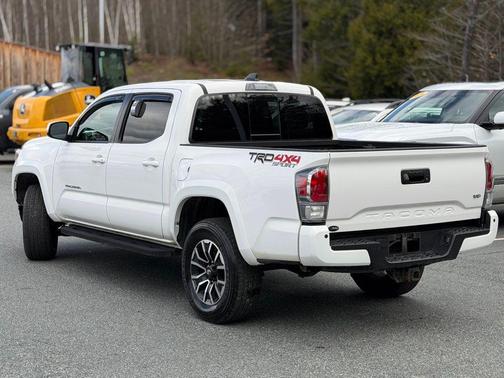 Ice Cap 2023 Toyota Tacoma TRD Sport
