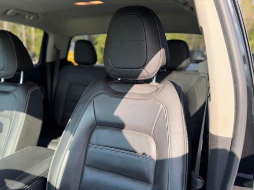 Onyx Black 2021 GMC Canyon Denali
