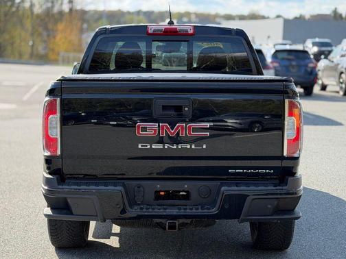 Onyx Black 2021 GMC Canyon Denali