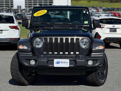 Black Clearcoat 2023 Jeep Wrangler Sport