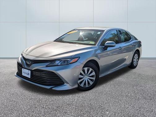 2018 Toyota Camry Hybrid LE