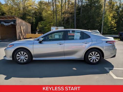2018 Toyota Camry Hybrid LE