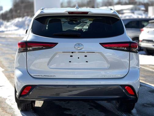 2023 Toyota Highlander Limited