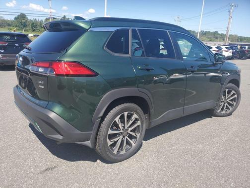 2022 Toyota Corolla Cross XLE