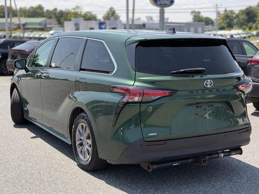 Cypress 2021 Toyota Sienna XLE 7 Passenger