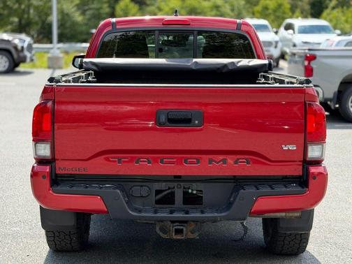 Barcelona Red Metallic 2019 Toyota Tacoma TRD Sport