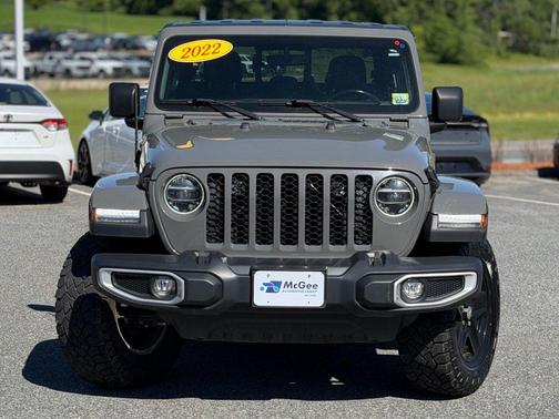 Sting-Gray Clearcoat 2022 Jeep Gladiator Sport S