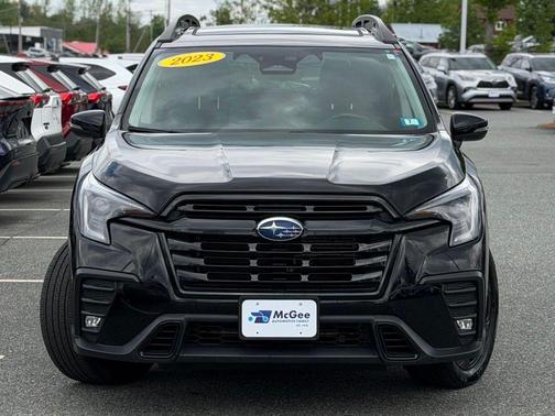 Crystal Black Silica 2023 Subaru Ascent Onyx Edition 7-Passenger