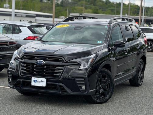 Crystal Black Silica 2023 Subaru Ascent Onyx Edition 7-Passenger