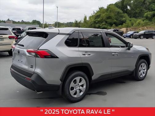 2025 Toyota RAV4 LE