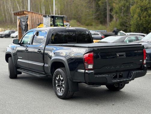 Midnight Black Metallic 2019 Toyota Tacoma TRD Off Road