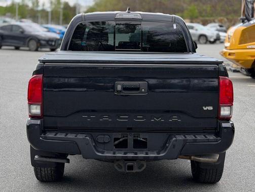 Midnight Black Metallic 2019 Toyota Tacoma TRD Off Road