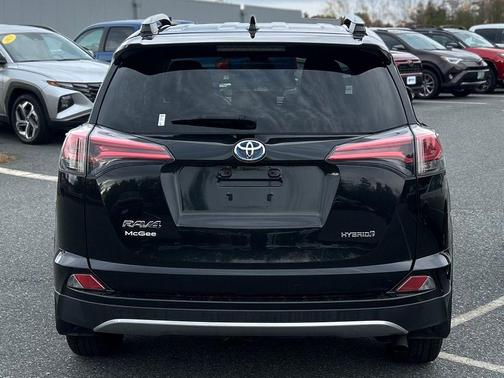 2018 Toyota RAV4 Hybrid LE
