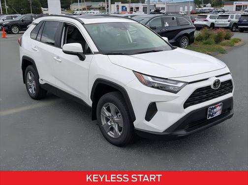 2025 Toyota RAV4 Hybrid XLE