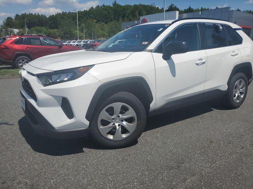 2020 Toyota RAV4 LE