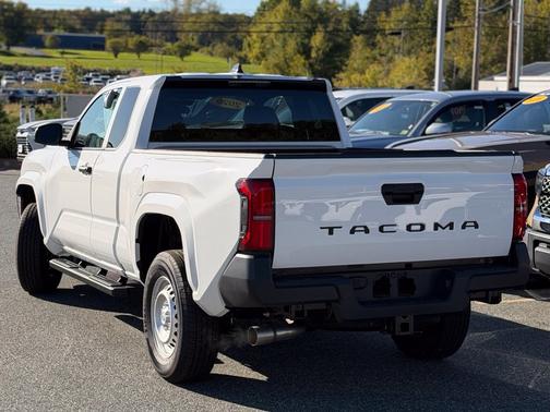 Ice 2026 Toyota Tacoma SR
