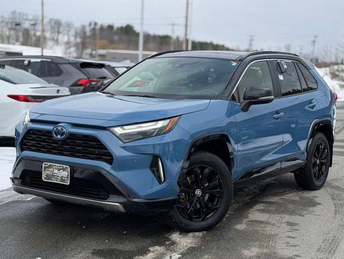 2024 Toyota RAV4 Hybrid SE