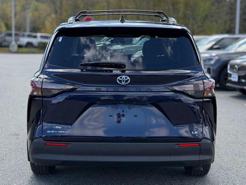 Blueprint 2025 Toyota Sienna LE