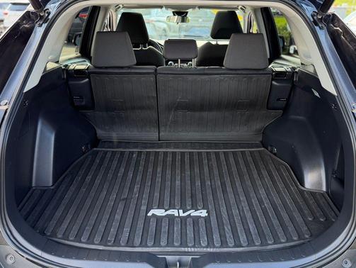 Midnight Black Metallic 2021 Toyota RAV4 XLE