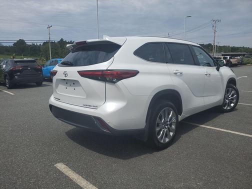 2023 Toyota Highlander Limited