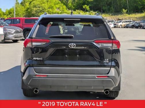 2019 Toyota RAV4 LE