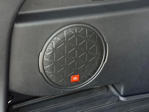 Blizzard Pearl 2022 Toyota RAV4 Hybrid Limited
