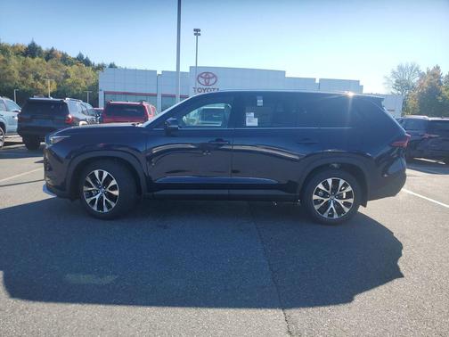 2026 Toyota Grand Highlander Hybrid Limited MAX