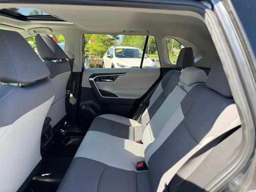Magnetic Gray Metallic 2019 Toyota RAV4 XLE