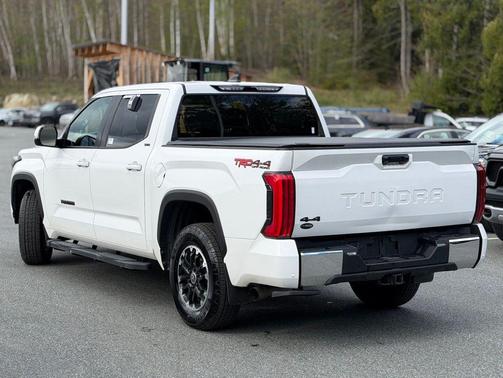 Ice Cap 2024 Toyota Tundra SR5