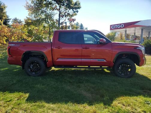 2026 Toyota Tundra Hybrid Platinum