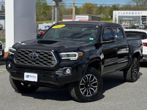Midnight Black Metallic 2021 Toyota Tacoma TRD Sport