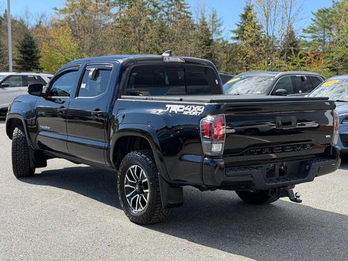 Midnight Black Metallic 2021 Toyota Tacoma TRD Sport