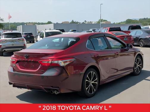 2018 Toyota Camry SE