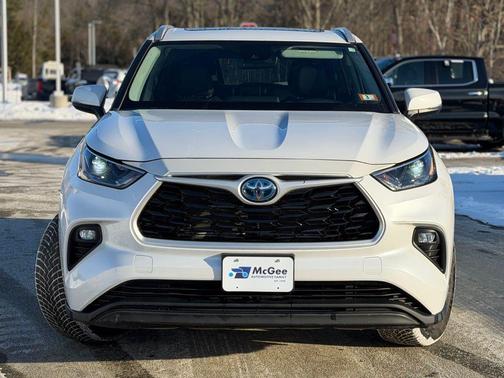 2023 Toyota Highlander Hybrid XLE