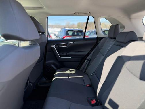 2019 Toyota RAV4 Hybrid XLE