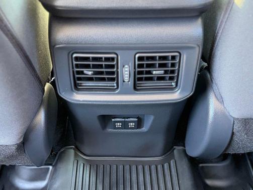 2019 Toyota RAV4 Hybrid XLE