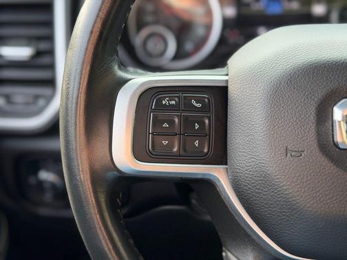 Flame Red Clearcoat 2022 RAM 2500 Big Horn Crew Cab 4x4 6'4' Box